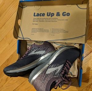 Brooks Ricochet Women's Sneakers